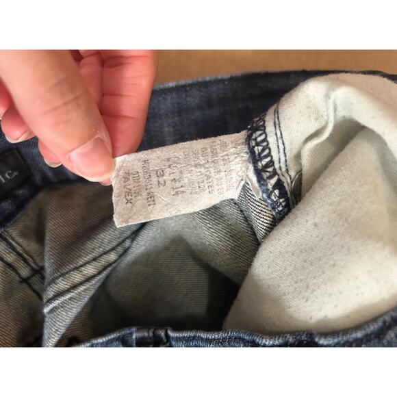 Rock & Republic High Waisted Tavex Dark Wash Jeans Waist Size 32 - Picture 6 of 10